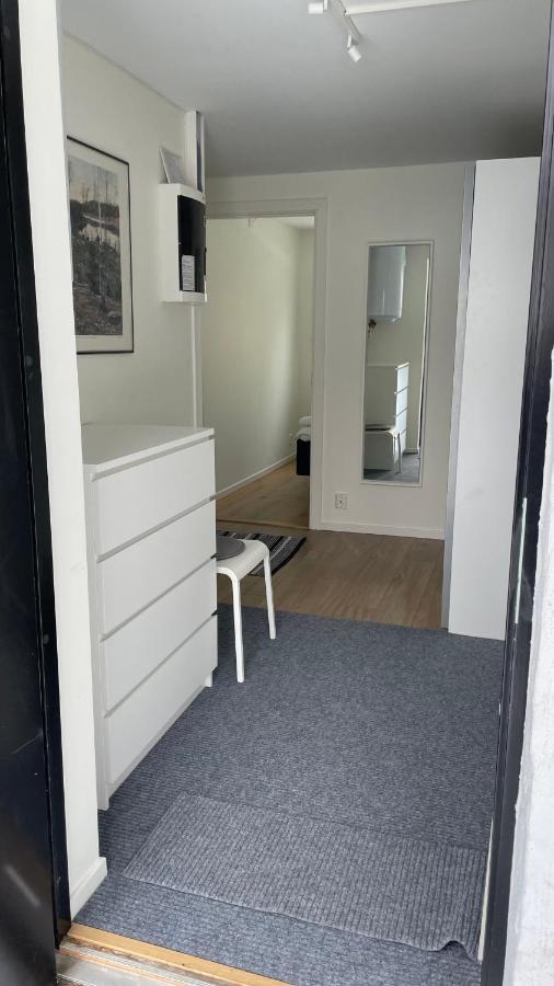 Ferienwohnung Areskutans Laegenhet Med Laddning Foer Bil 22Kw Husa Exterior foto