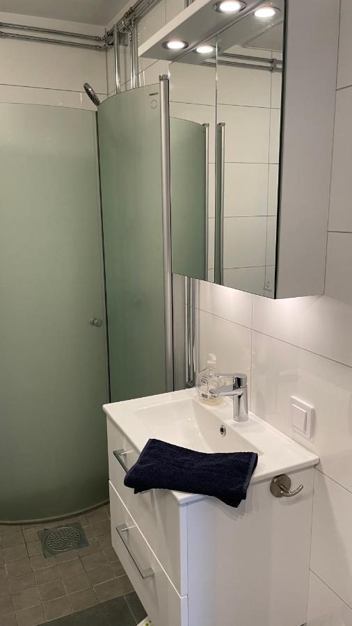 Ferienwohnung Areskutans Laegenhet Med Laddning Foer Bil 22Kw Husa Exterior foto